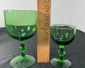 M59 - $10. Vintage Blenko Emerald Green Goblet & Brandy Glasses. Set of 7. 