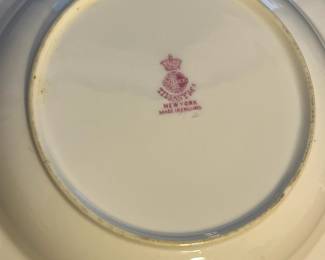 M142 - $300. 5 Pieces Antique Mintons for Tiffany & Co. Heavy Gilt Medallion Swag Bowls. Measures 7.75" across. 2 have chips/ cracks. 