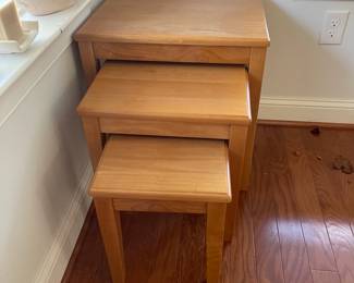 K88 - $65. Solid wood set of 3 nesting tables. All in very good vintage condition! Sturdy. Largest Measures 21" x 17" x 22" tall. 