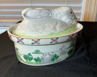M80 - $30. Vintage Hand Painted Rabbit Stoneware Casserole Dish. 