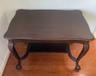 K87 - $75. Vintage Desk / Table  with single drawer Measures 41.5" wide x 28" deep x 29" tall