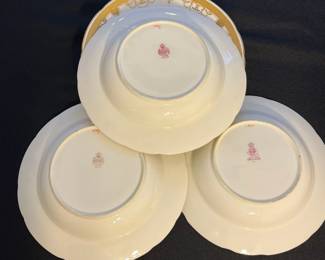 M142 - $300. 5 Pieces Antique Mintons for Tiffany & Co. Heavy Gilt Medallion Swag Bowls. Measures 7.75" across. 2 have chips/ cracks. 