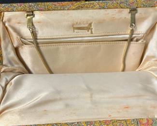 M121 - $20. Vintage Ingber Paisley Purse. 