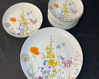 M93 - $45. Royal Doulton "Summerly". 2 dinner plates. 3 salad plates. 12 dessert plates. 10 tea cups. 10 saucers. 