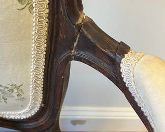 M9 - $30. Measures 25" wide x 16" deep x 34" tall. Single Chair - needs repairs. 