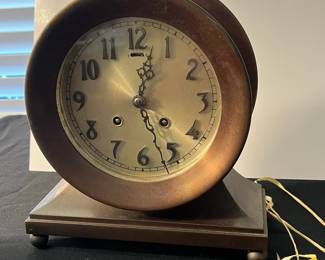M85 - $600. WORKING Heavy Bronze Chelsea Ships Clock. Serial # 210207 ( I believe this dates it close to 1933/1934) stamped on bottom and back of the clock. Includes key!