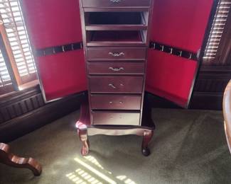 Jewelry chest - has all the drawers!