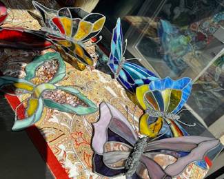 HANDMADE VINTAGE STAINED GLASS