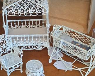 Dollhouse furniture 