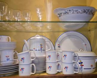 Vintage Riva Tulips dishes