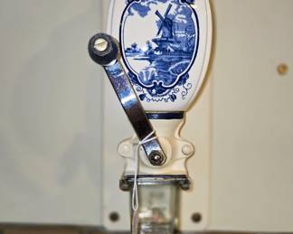 DeVe antique Dutch coffee grinder 