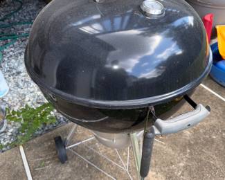 Almost new Weber grill