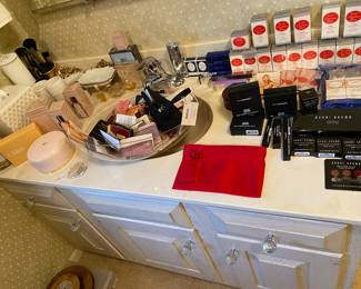 Bobbi Brown Makeup, Christian Dior Nail Polish