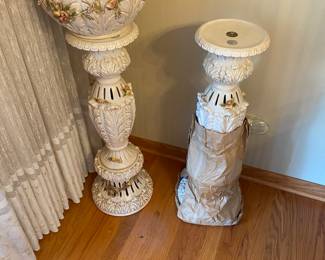 Vintage Capodimonte Italian Porcelain with Jardinere, Italy, Smaller Never Unwrapped Never Used.