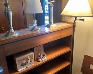 Nice variety of lamps to choose from 