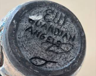 Guardian Angels Ceramic Urn/Candle Burner - Detail