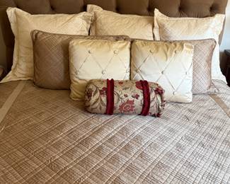 King Size Quilted Bedspread, Pillow Shams and Throw Pillows - Detail