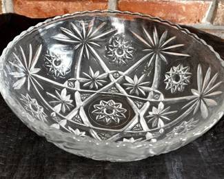 Bowl Glass Anchor Hocking Precut Glass Salad Bowl.
