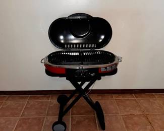 Coleman Road trip 285-Sq in Red Portable Grill (NEVER USED!)