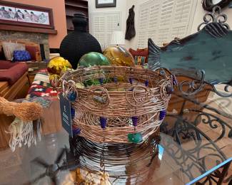 Copper and glass beads basket
Artisan made