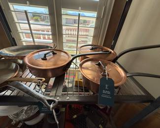 Sue le Table Copper cookware