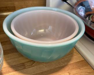 vintage Fire-King mixing bowls