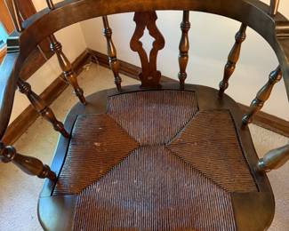 KARPEN Windsor Style Barrel Back Chair 