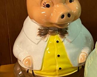 Vintage pig cookie jar
