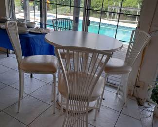 HIGH TOP DINETTE SET