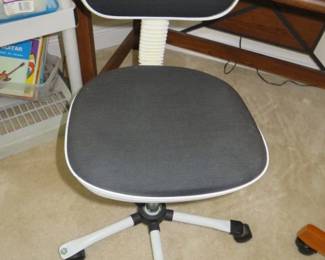 Black/White Ergonomic Office Chair