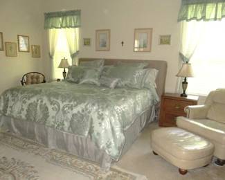 King Size Mattress & Boxspring