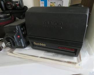Polaroid Sun660 Autofocus Instant Camera