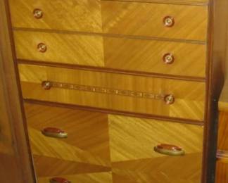 WATERFALL CHEST