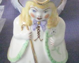 SHAWNEE BO PEEP PITCHER