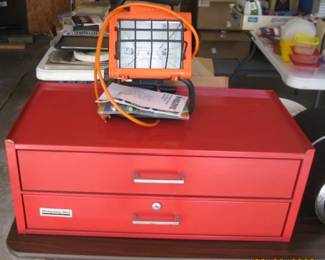 TOOL CHEST