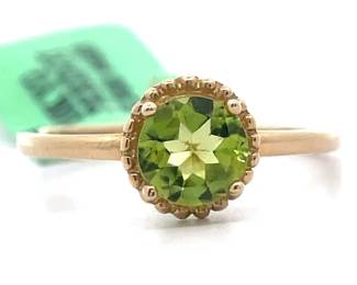 NEW! Approx. 1 Carat Peridot Round Solitaire Halo Ring in Yellow Gold
