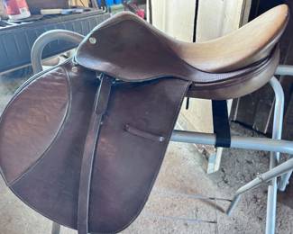Crosby Saddle Corinthian Model