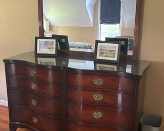 Mahogany Chest of Drawers with Mirror