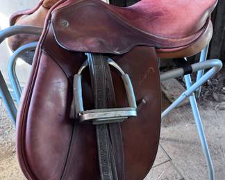 Pessoa Paris Jump Saddle