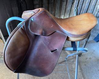 Butet Saumur Saddle