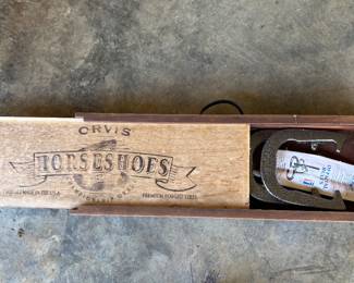 Orvis Horseshoe Set