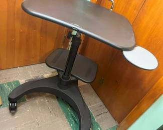 145 Aidata Sit Stand Rolling Workstationmin