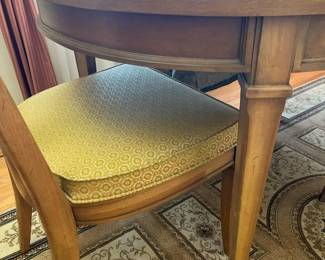 145 Drexel Triune Dining Table Base Detailmin