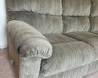 145 Elran Dual Recliner Sofa Upholstery Detailmin