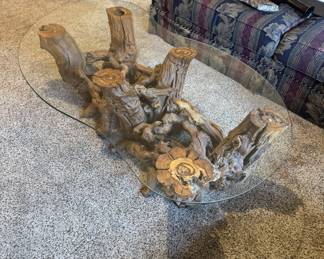 Beautiful Burl Wood Coffee Table about 5’ Long