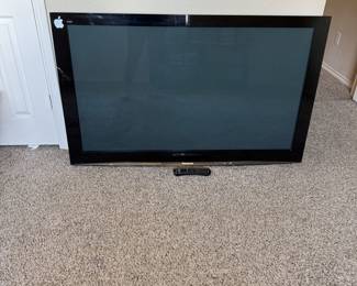 Large screen tvs (more in garage)