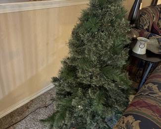 Christmas Tree ~4-5'