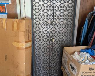 Heavy cast iron gate