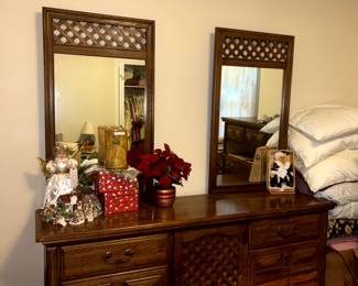 Vintage dresser