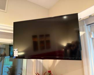 Insignia 39' LED HDTV